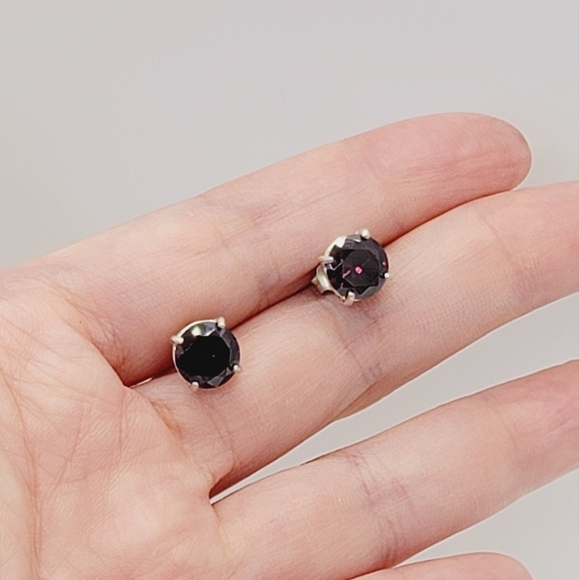 New Deep Purple CZ stud Earrings - Picture 2 of 5